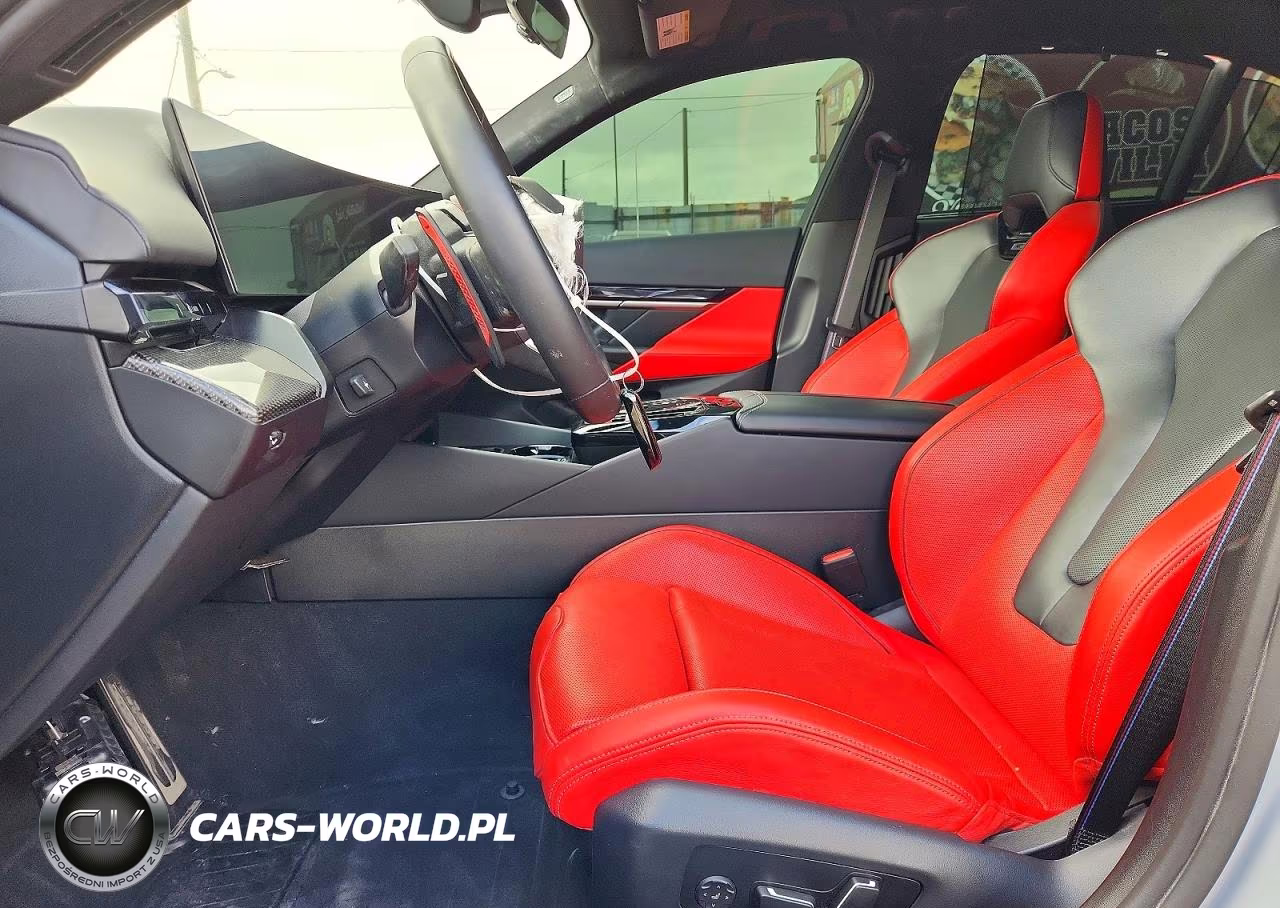 2026 BMW M5 VIN:WBS83FK02TCV22294 - 7