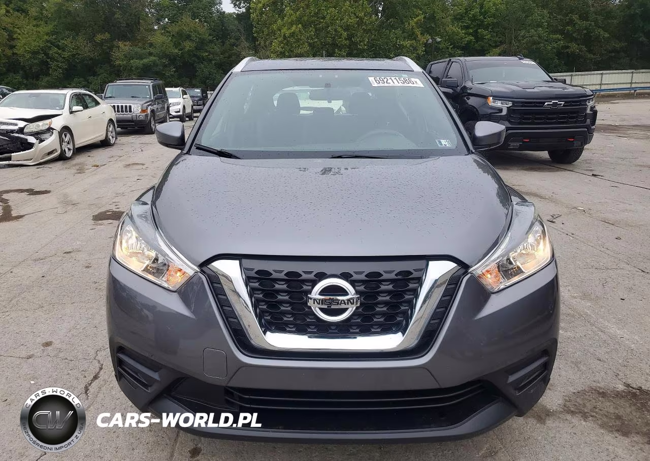 2018 Nissan Kicks Sv VIN:3N1CP5CU9JL508821 - 5