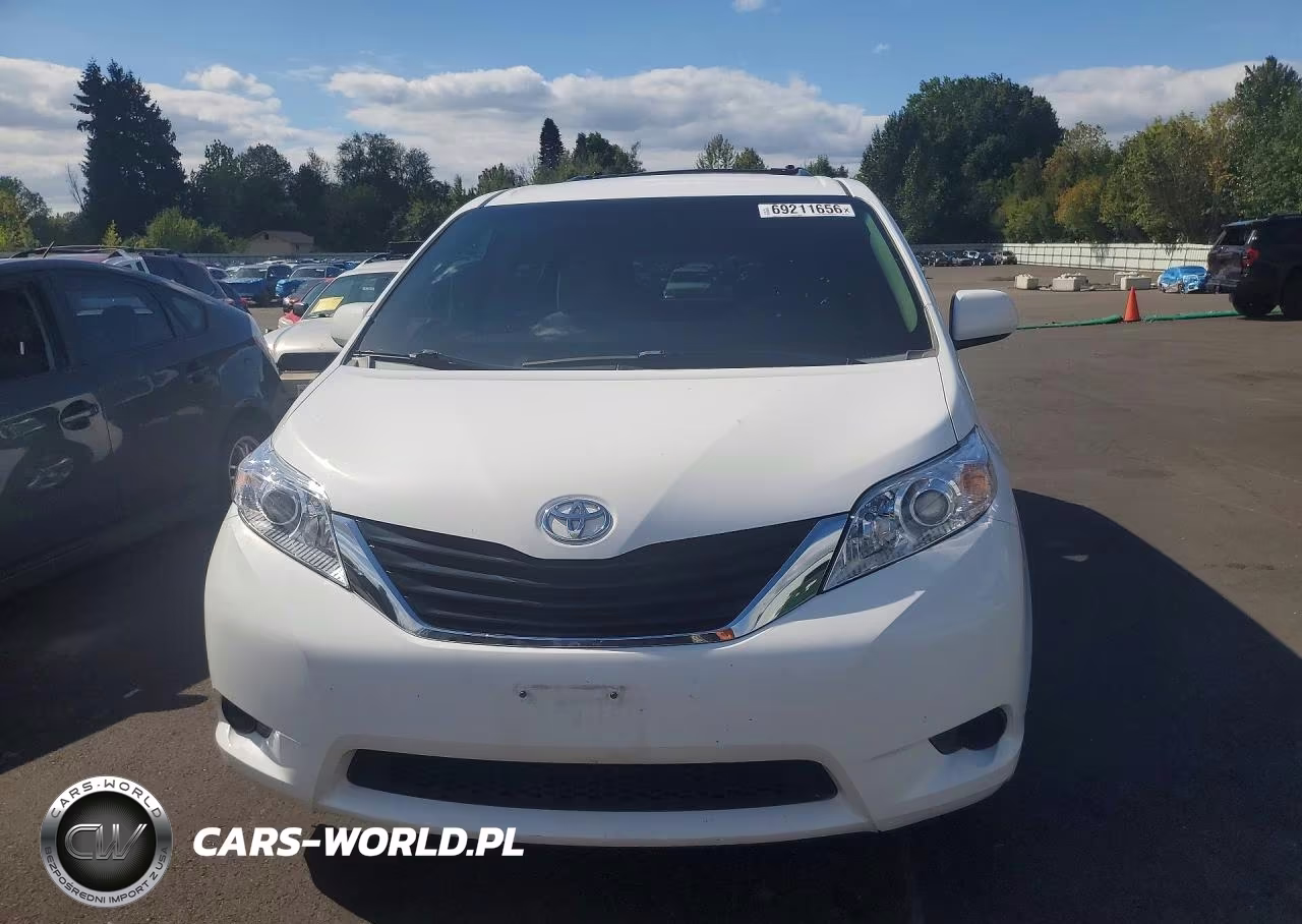 2012 Toyota Sienna Le VIN:5TDKK3DC4CS195983 - 5