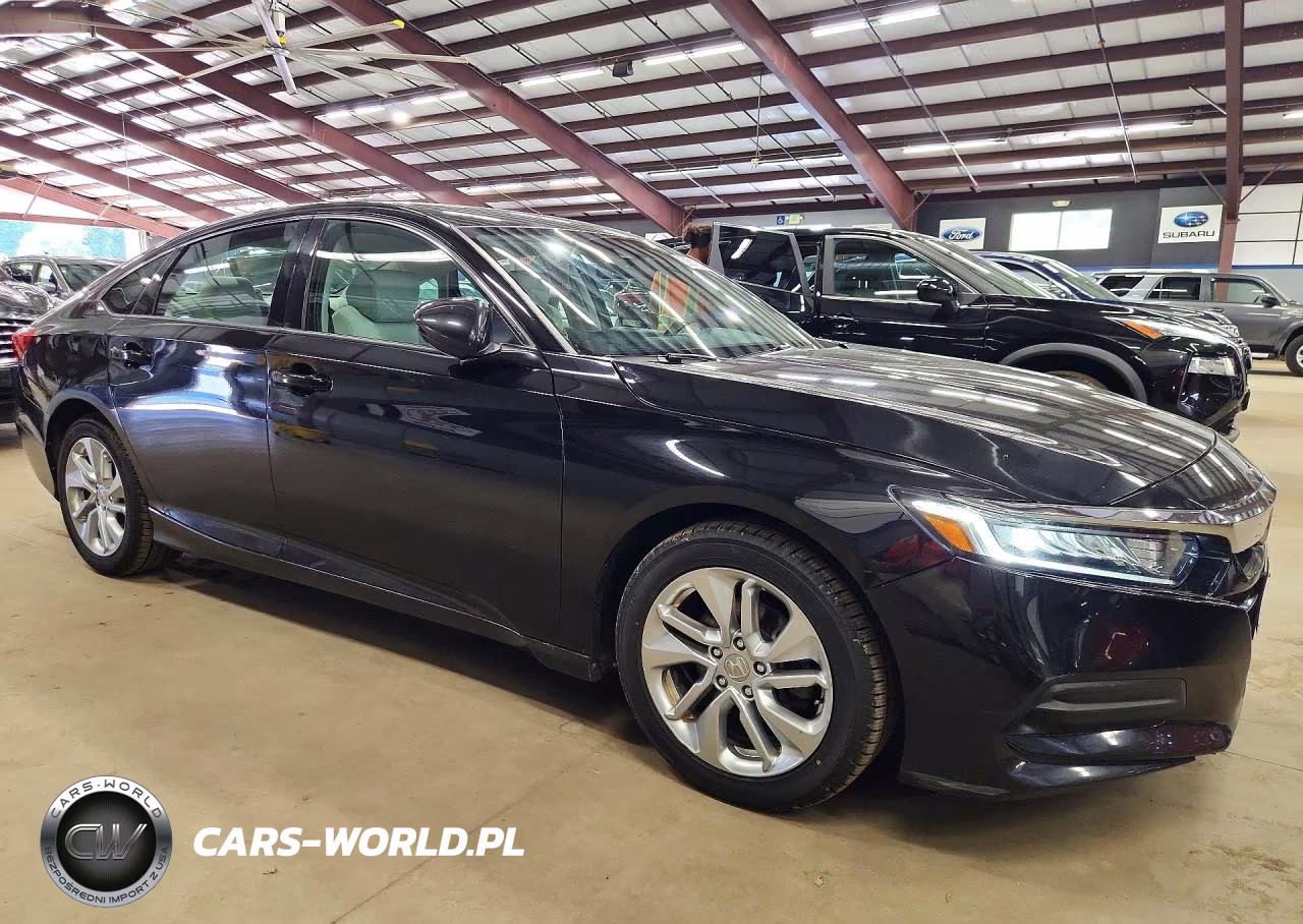 2018 Honda Accord VIN:1HGCV1F16JA251526 - 4