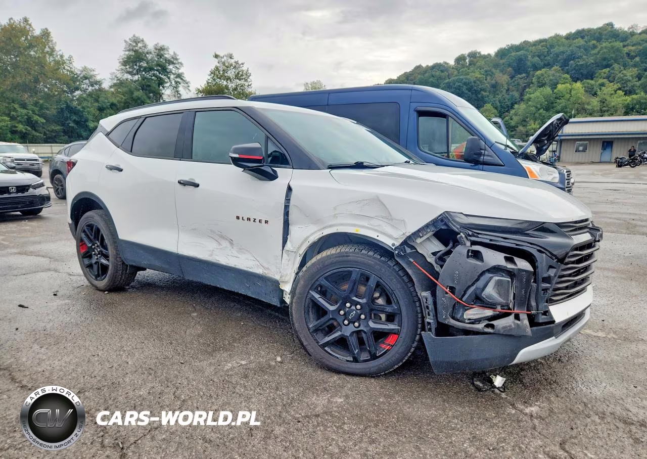 2020 Chevrolet Blazer 2Lt VIN:3GNKBHR40LS631679 - 4