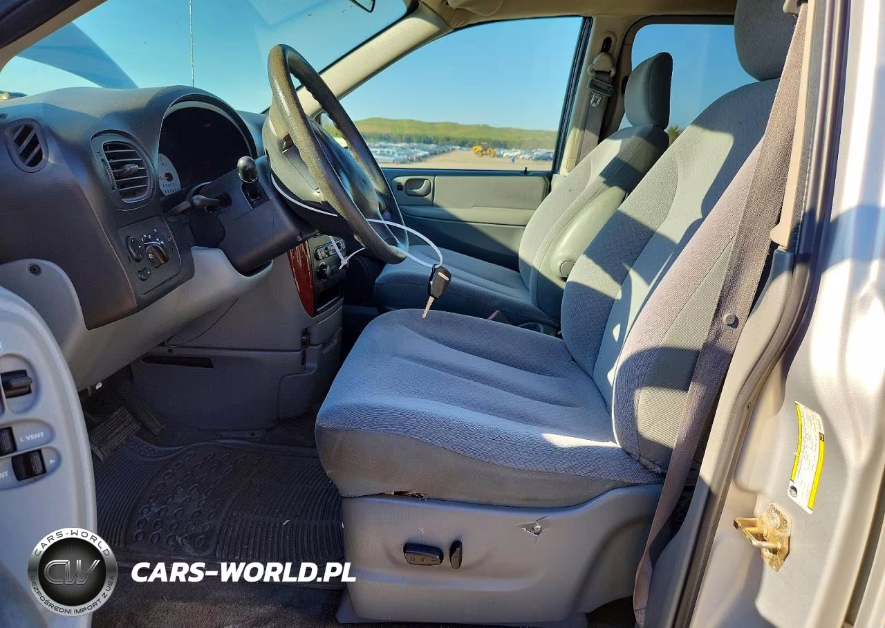 2006 Chrysler Town & Country VIN:1A4GP45R96B656391 - 7
