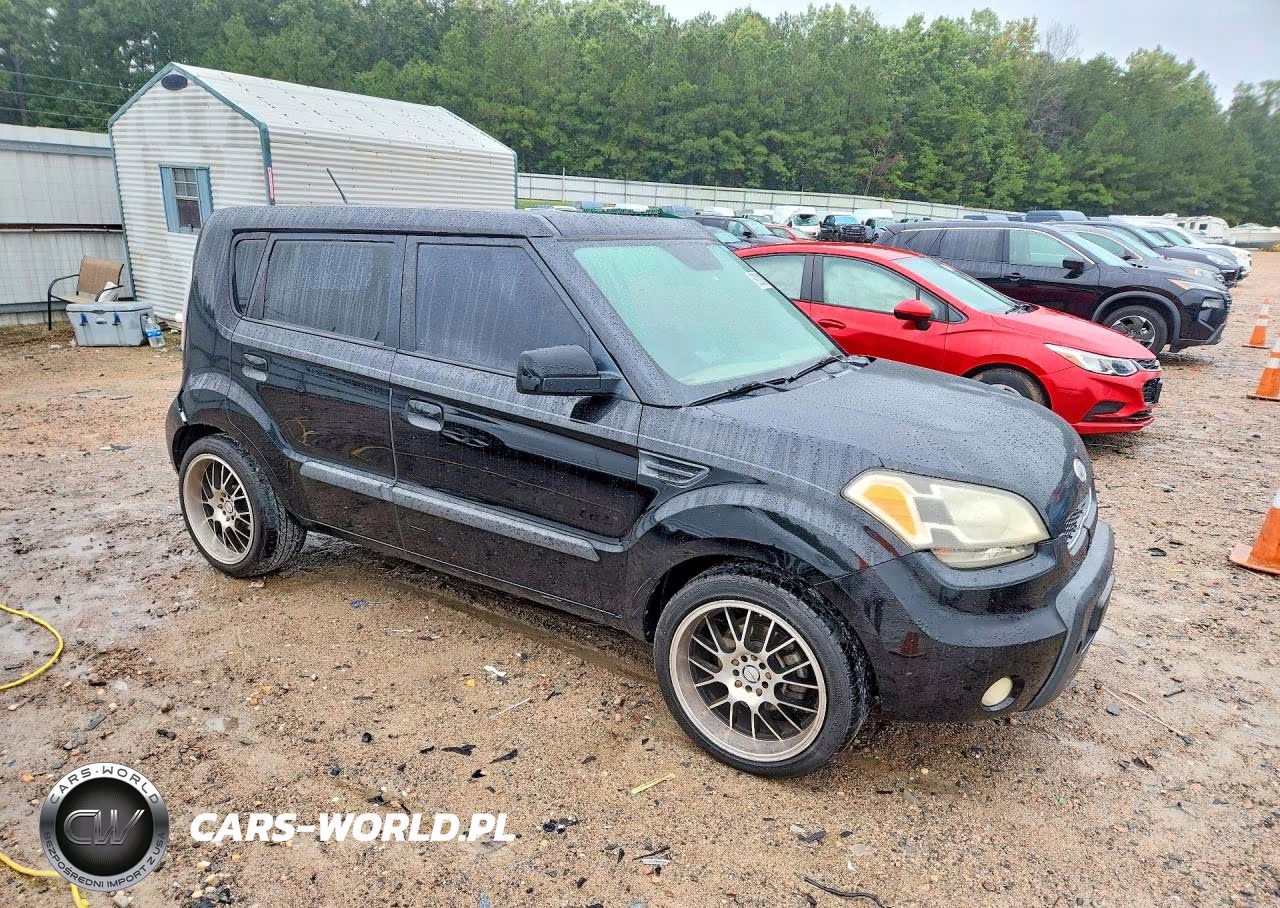 2010 Kia Soul + VIN:KNDJT2A20A7192584 - 4