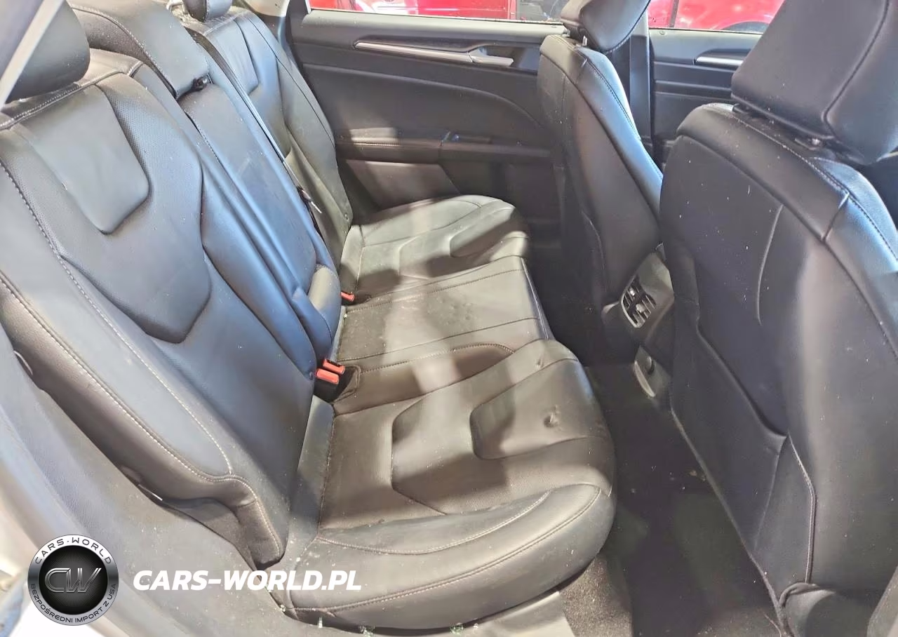 2020 Ford Fusion Titanium VIN:3FA6P0D96LR116831 - 10