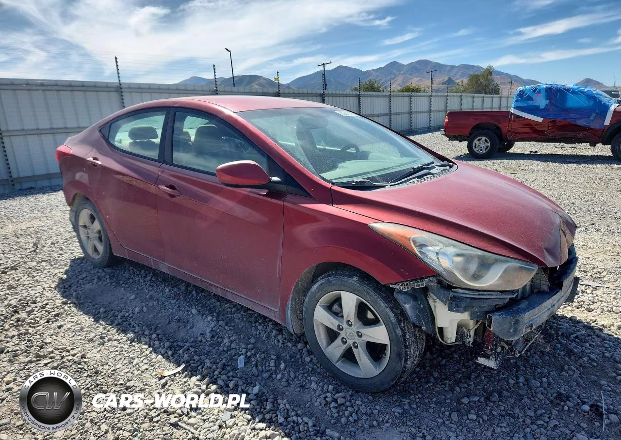 2012 Hyundai Elantra Gls VIN:KMHDH4AE2CU323504 - 4