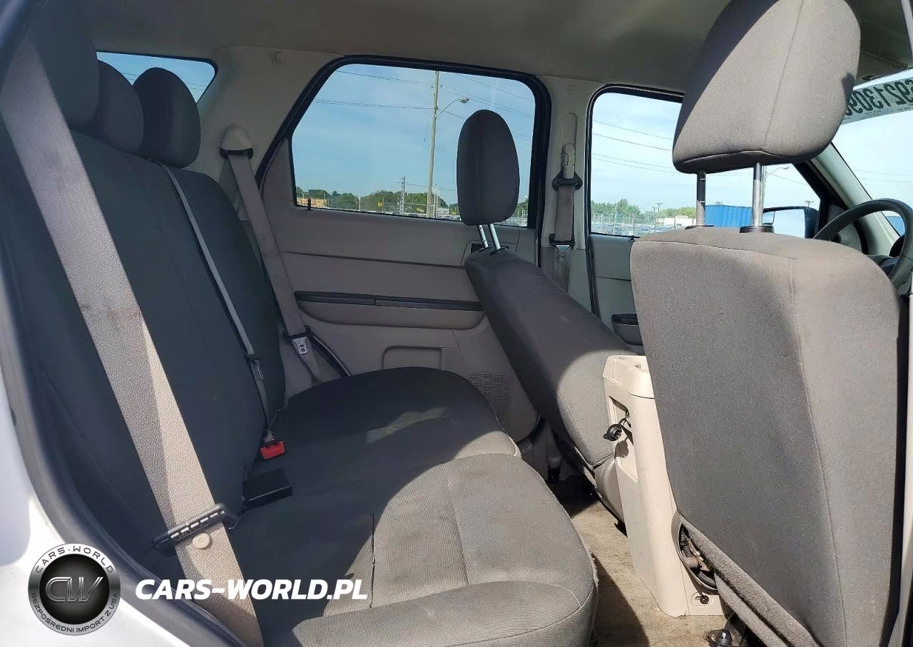 2011 Ford Escape Xls VIN:1FMCU9C75BKB84689 - 11
