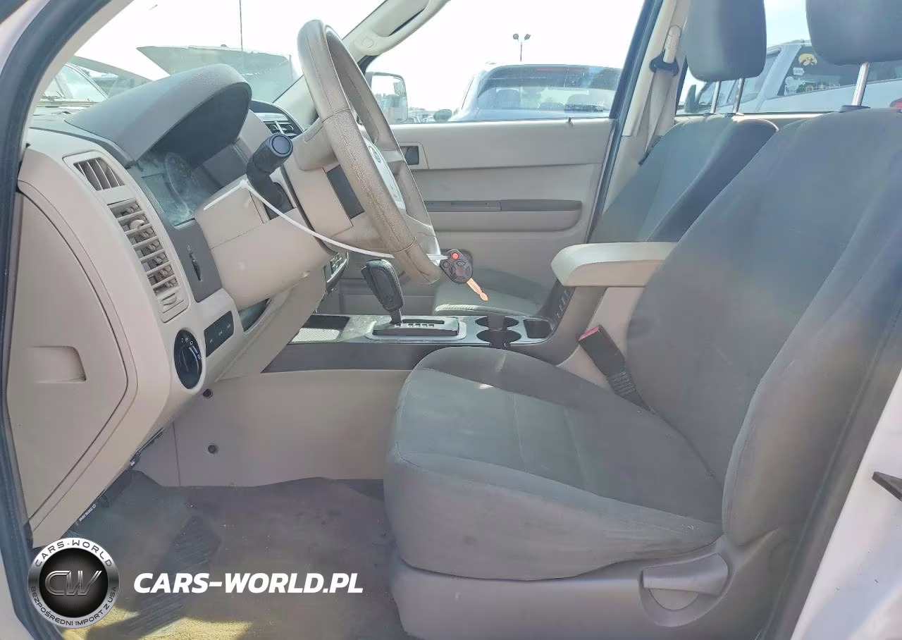 2011 Ford Escape Xls VIN:1FMCU9C75BKB84689 - 7