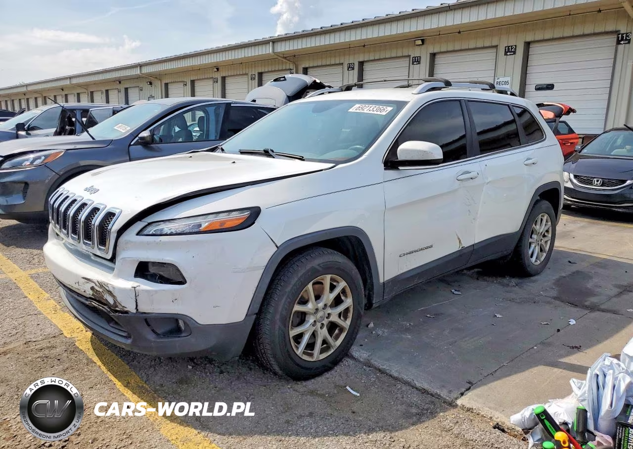 2015 Jeep Cherokee Latitude VIN:1C4PJMCS1FW648727 - 1