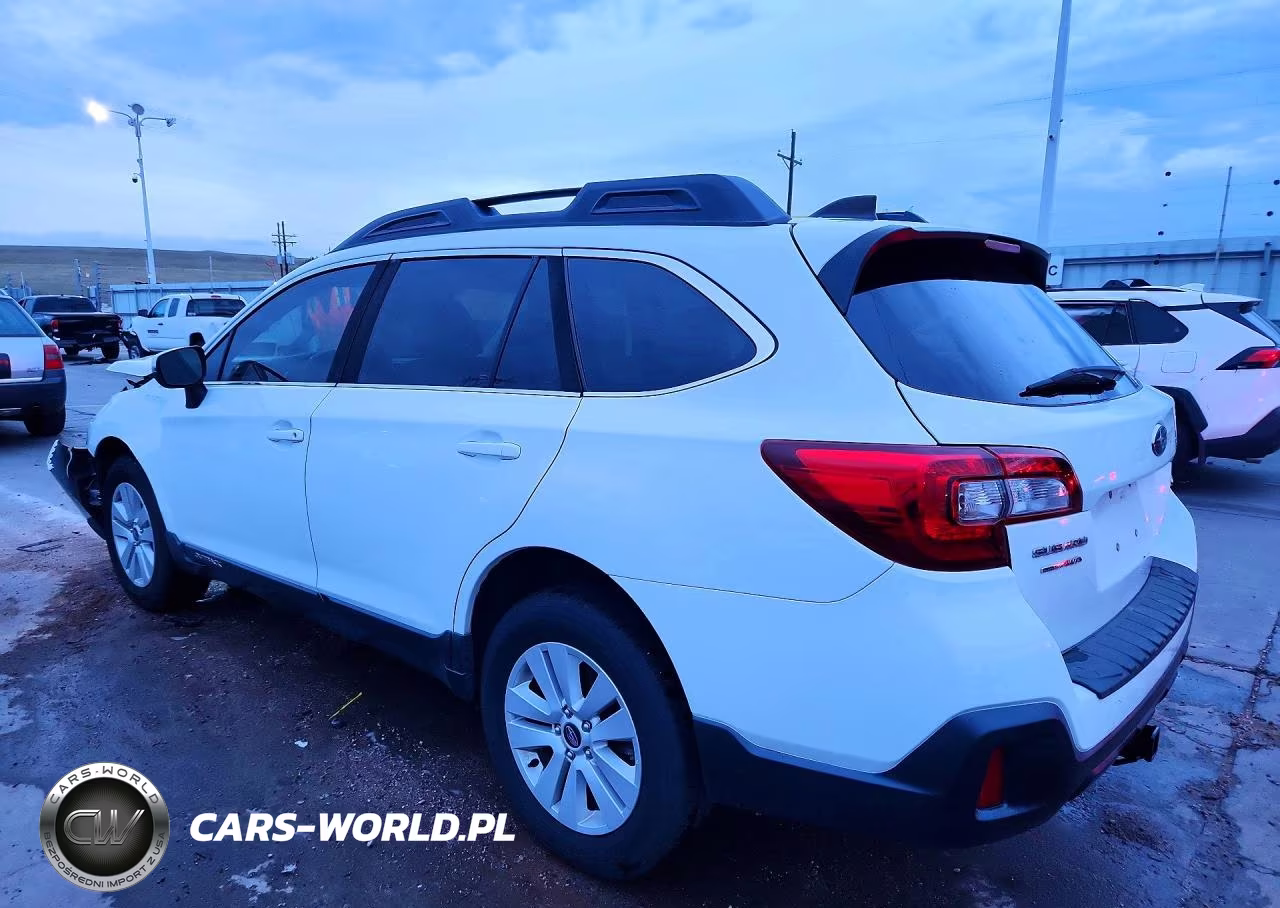 2019 Subaru Outback 2.5I Premium VIN:4S4BSAFC6K3326411 - 2