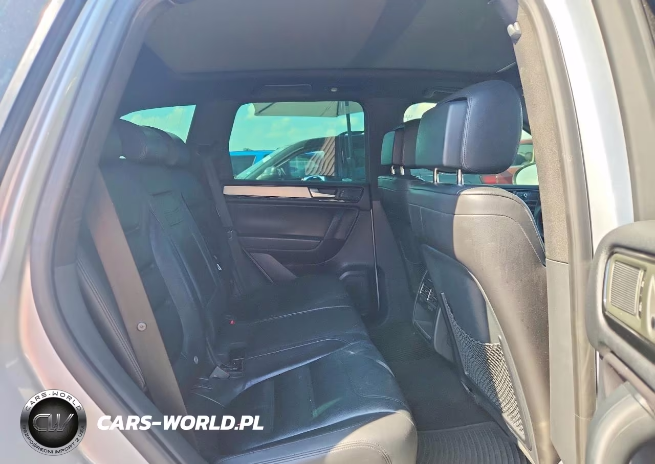 2014 Volkswagen Touareg V6 VIN:WVGDF9BP9ED002775 - 11