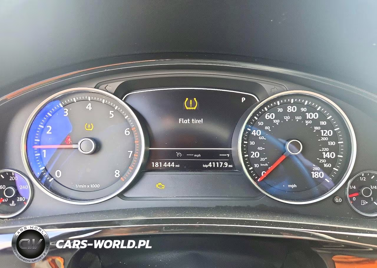 2014 Volkswagen Touareg V6 VIN:WVGDF9BP9ED002775 - 9