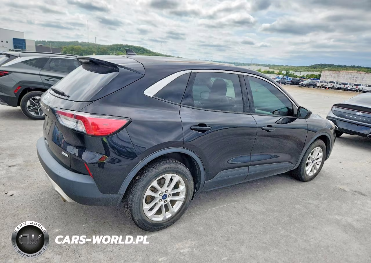 2020 Ford Escape Se VIN:1FMCU0G66LUB67032 - 3