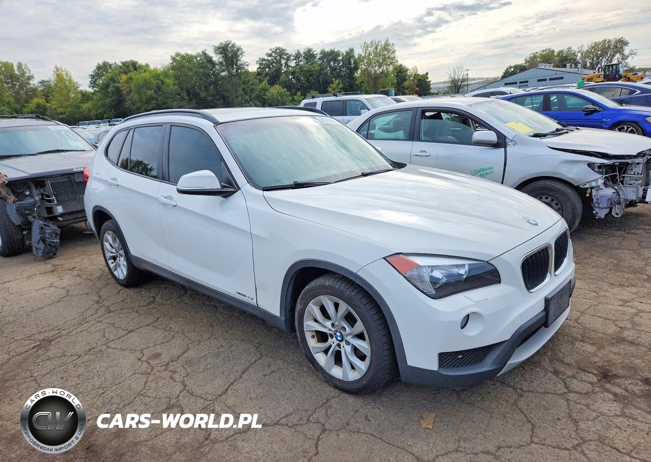 2014 BMW X1 xDrive28I VIN:WBAVL1C56EVR94168 - 4