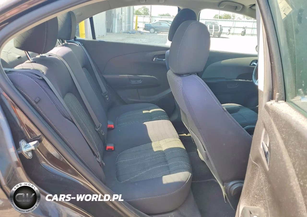 2015 Chevrolet Sonic Lt VIN:1G1JC5SH7F4166389 - 10