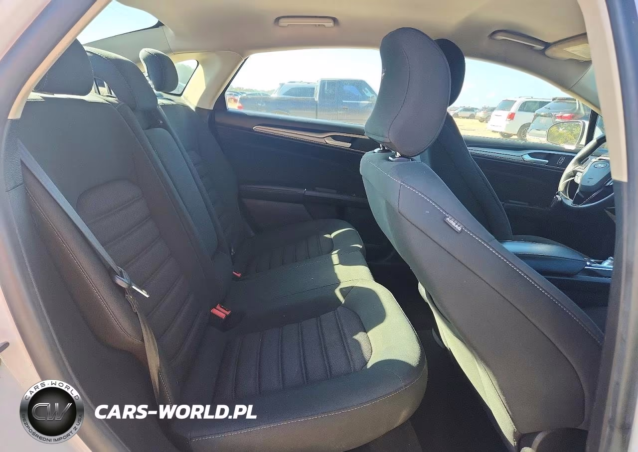 2019 Ford Fusion Se VIN:3FA6P0HD4KR152370 - 10