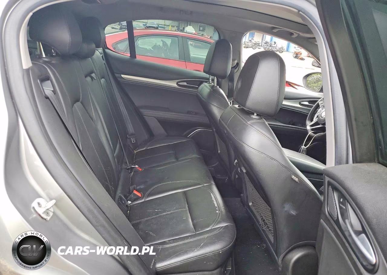 2019 Alfa Romeo Stelvio VIN:ZASPAKAN4K7C38940 - 11