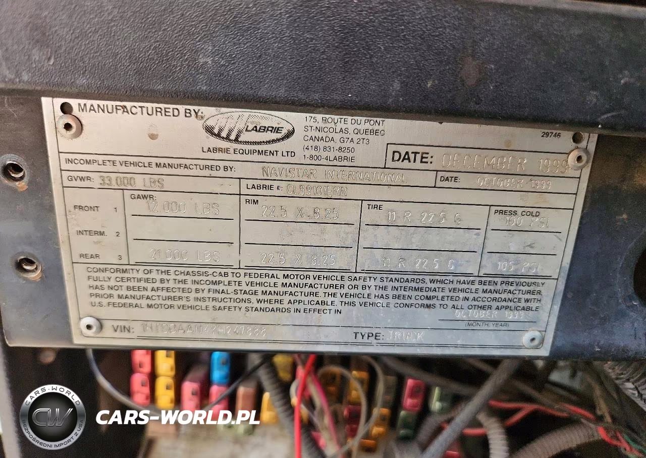 2000 International 4900 Packer Garbage Truck VIN:1HTSDAAN4YH247888 - 11