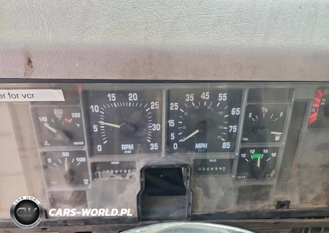 2000 International 4900 Packer Garbage Truck VIN:1HTSDAAN4YH247888 - 9