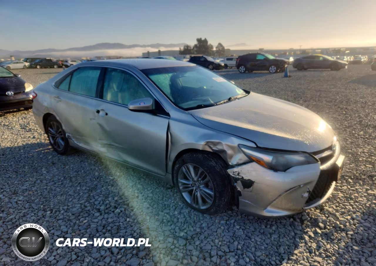 2016 Toyota Camry Se VIN:4T1BF1FK6GU587549 - 4