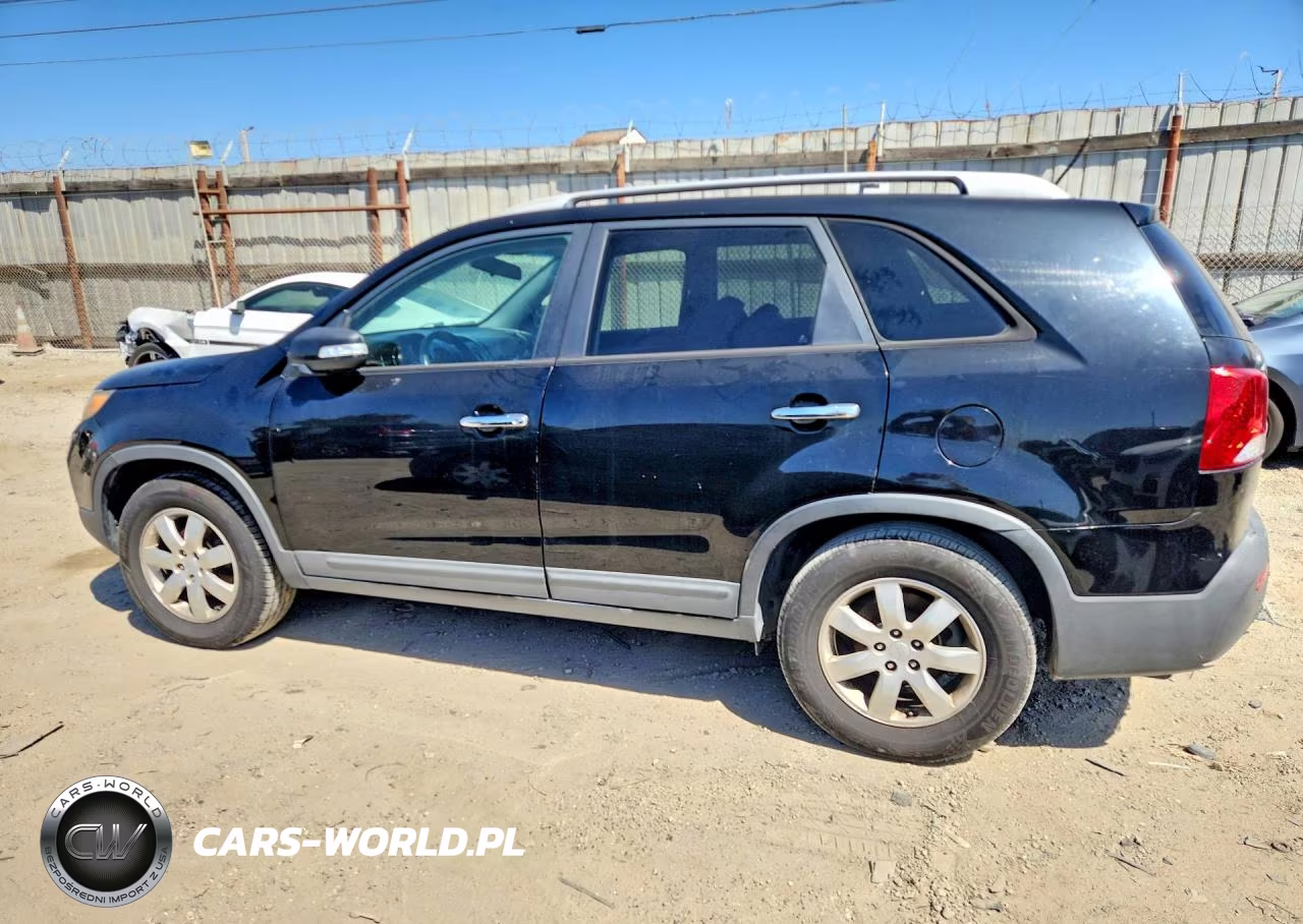 2011 Kia Sorento Lx VIN:5XYKT4A25BG179723 - 2