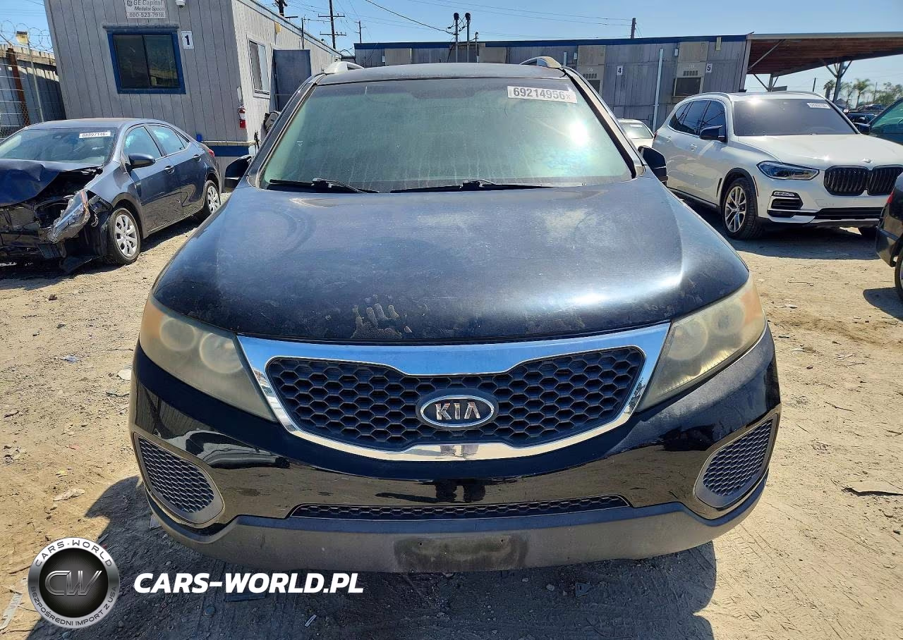 2011 Kia Sorento Lx VIN:5XYKT4A25BG179723 - 5