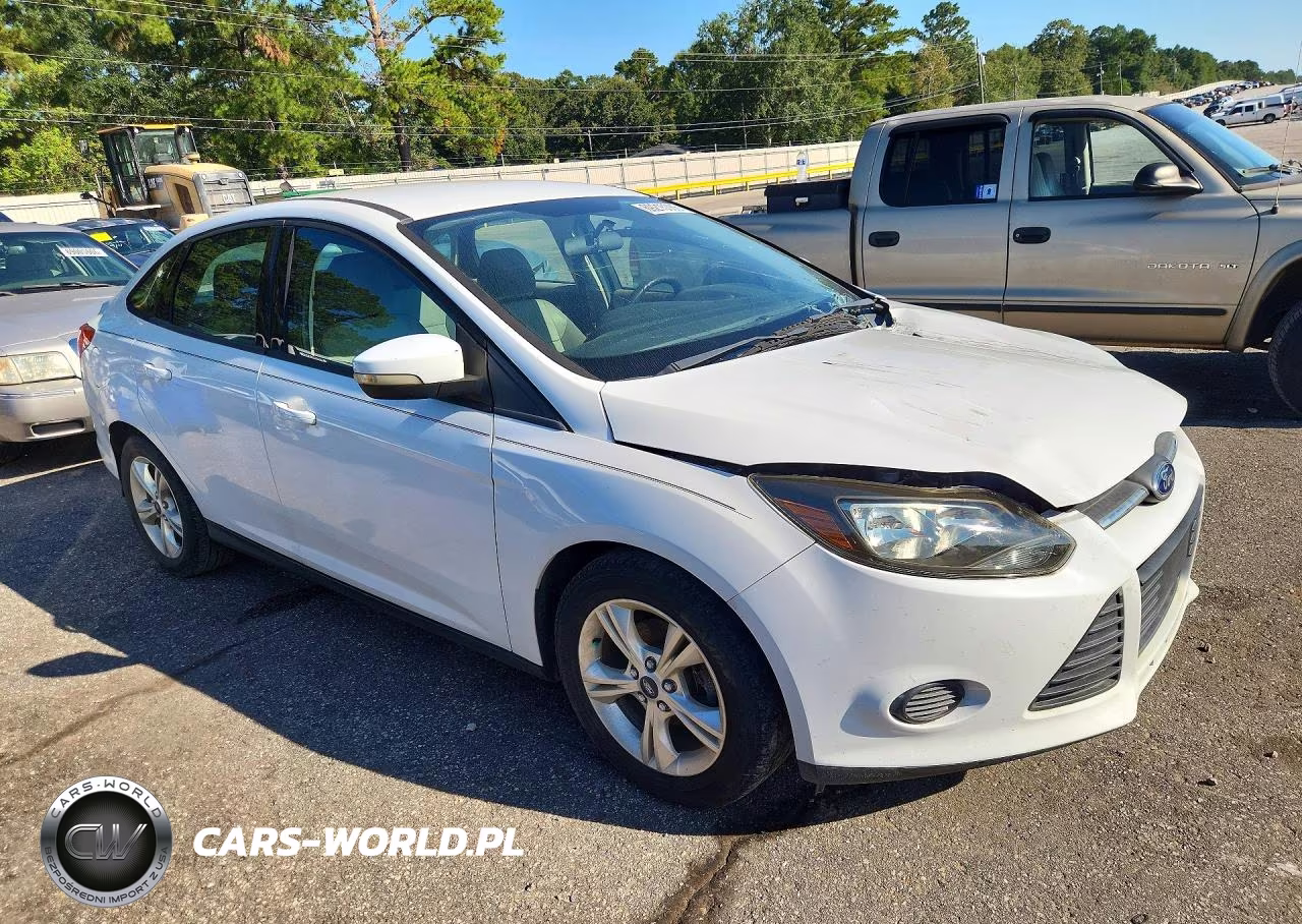 2013 Ford Focus Se VIN:1FADP3F20DL349712 - 4