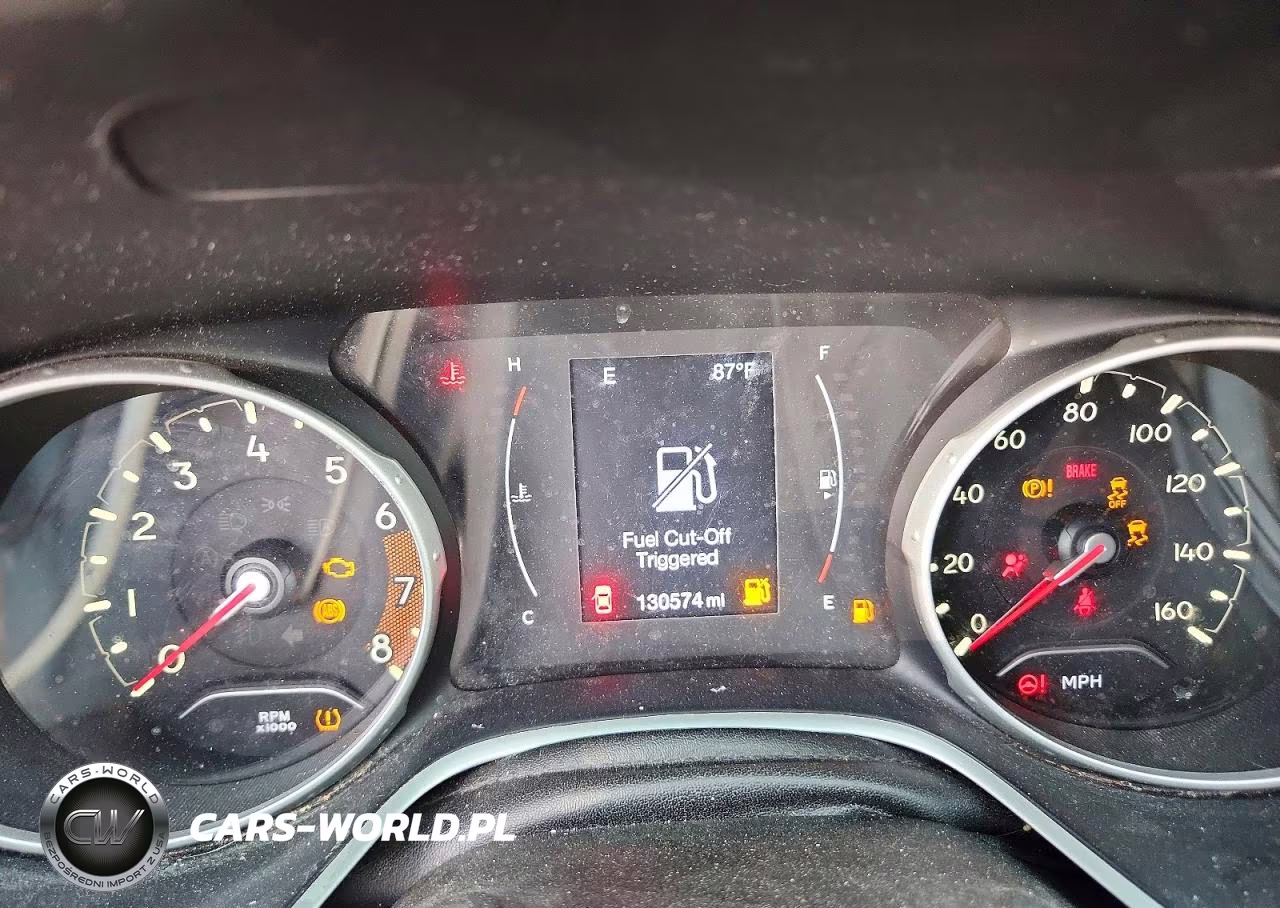 2018 Jeep Compass Latitude VIN:3C4NJDBBXJT114620 - 9