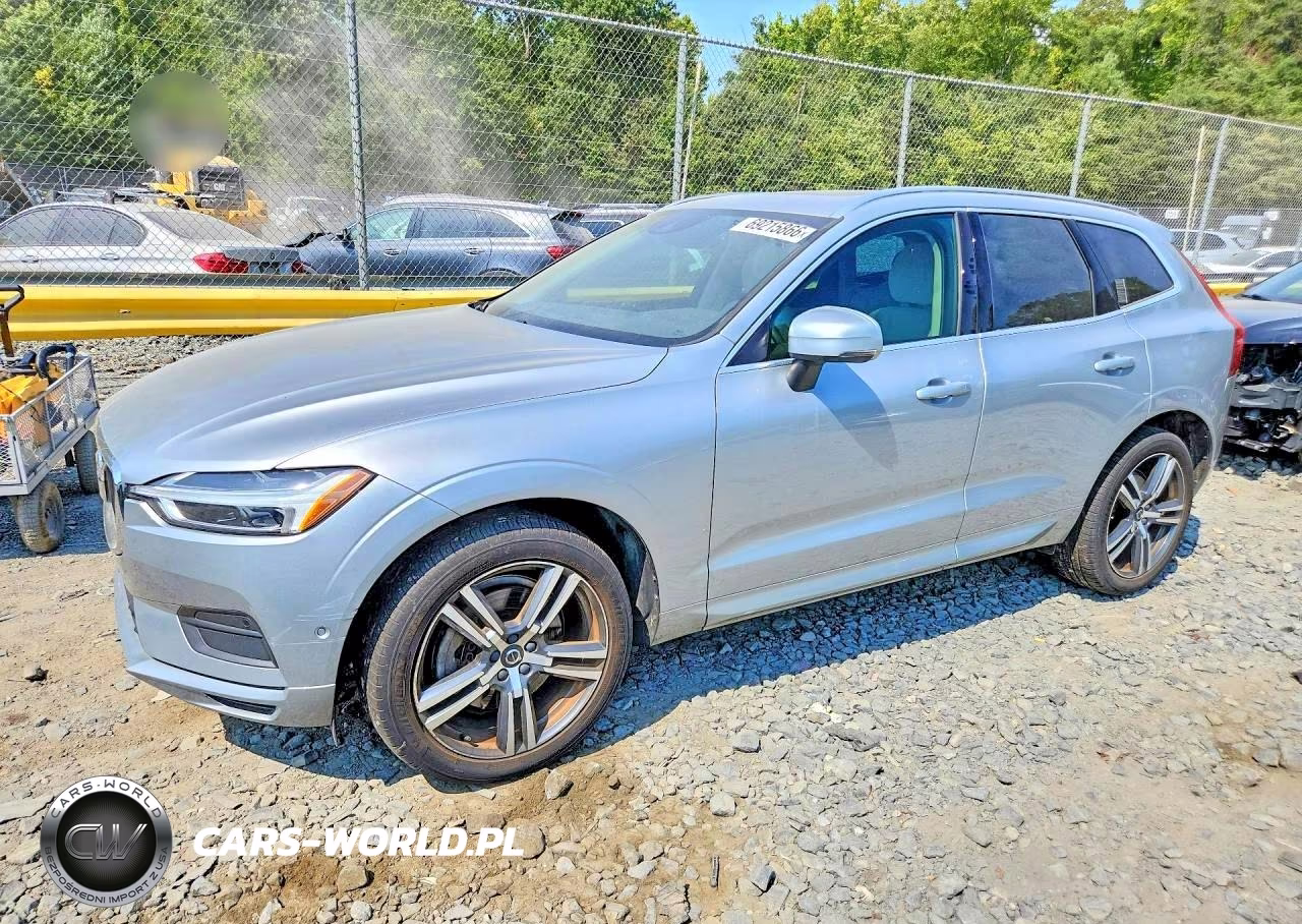 2018 Volvo Xc60 T6 Momentum VIN:YV4A22RK4J1062492 - 1