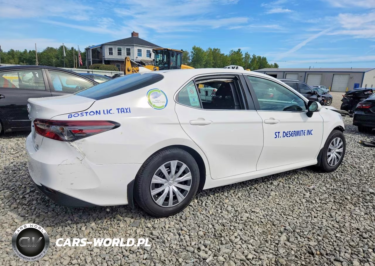 2023 Toyota Camry Le VIN:4T1C31AK9PU052364 - 3