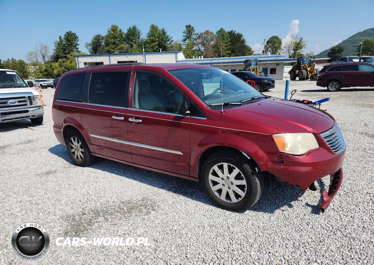 2016 Chrysler Town & Country Touring VIN:2C4RC1BG3GR207710 - 4