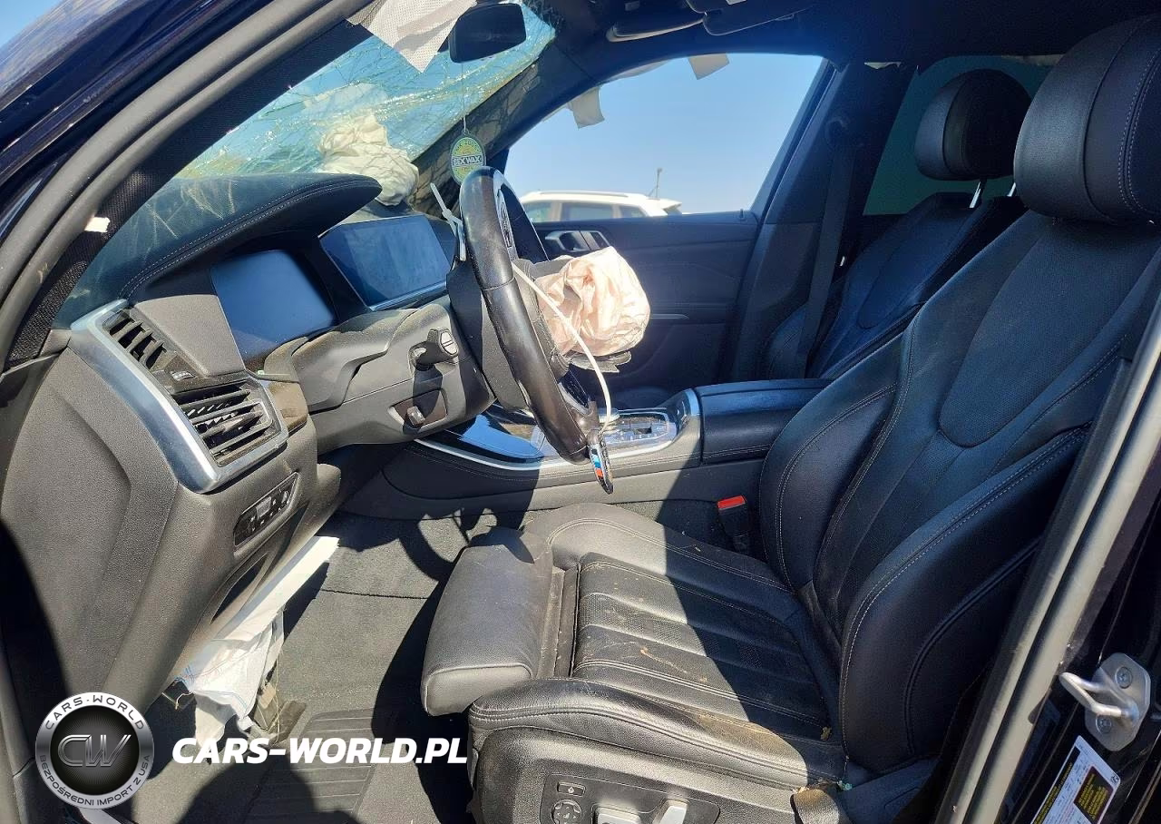 2022 BMW X5 xDrive40I VIN:5UXCR6C02N9M19373 - 7
