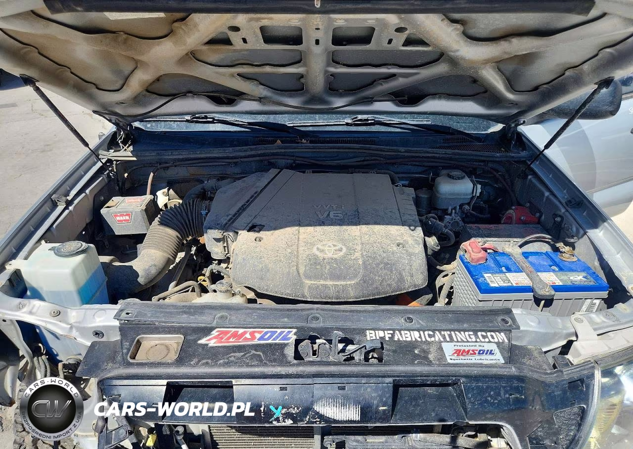 2011 Toyota Tacoma V6 VIN:3TMLU4EN0BM068859 - 11