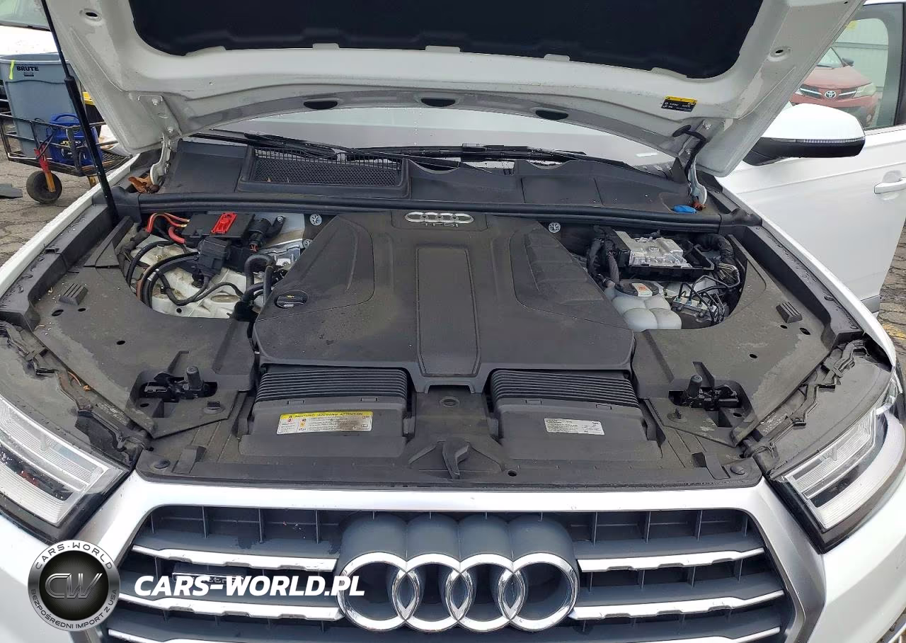 2018 Audi Q7 Premium Plus VIN:WA1LHAF76JD030625 - 12