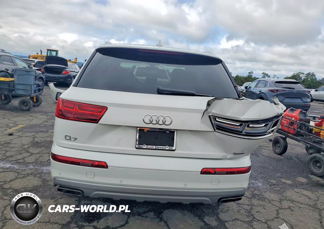 2018 Audi Q7 Premium Plus VIN:WA1LHAF76JD030625 - 6