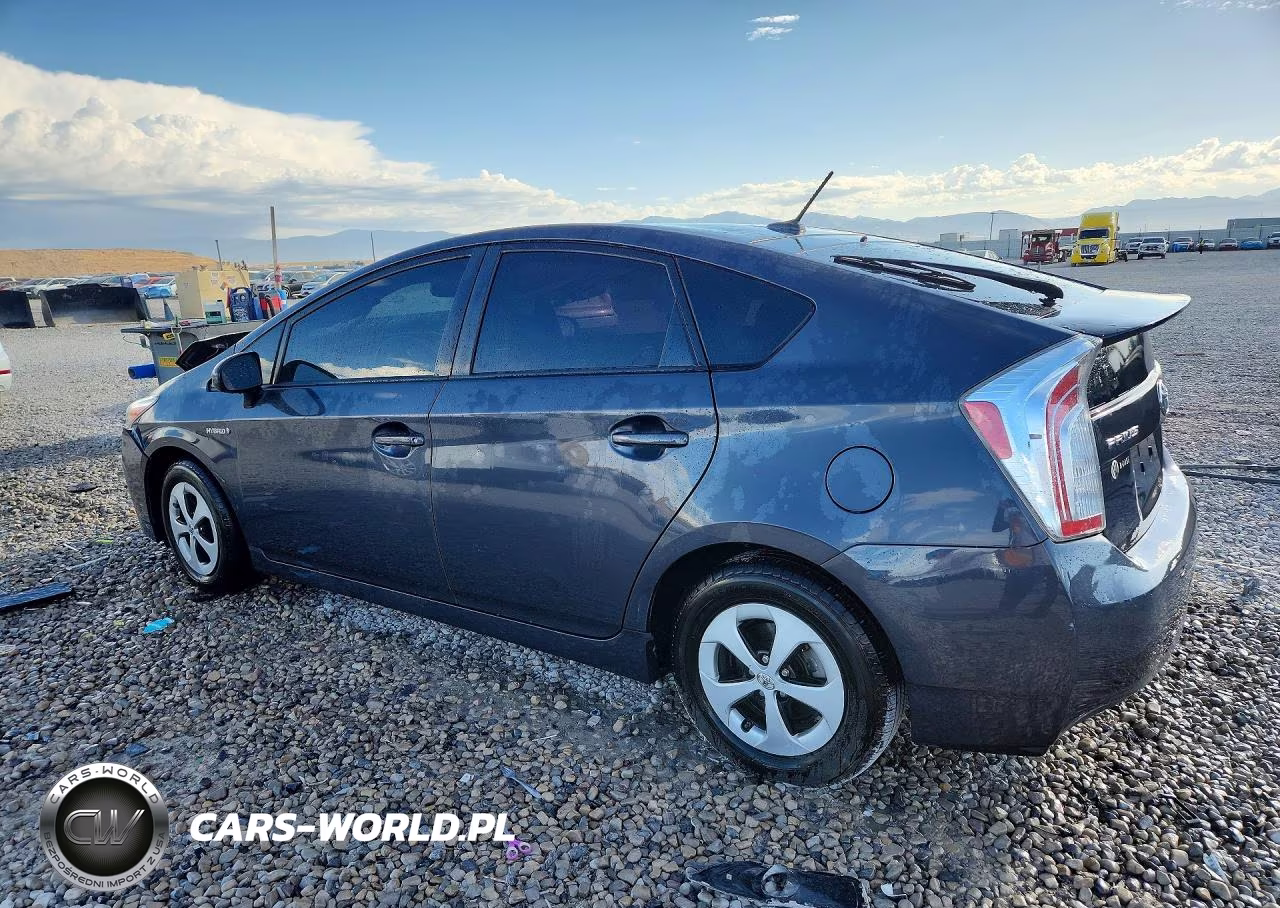 2015 Toyota Prius Four VIN:JTDKN3DU5F1884657 - 2