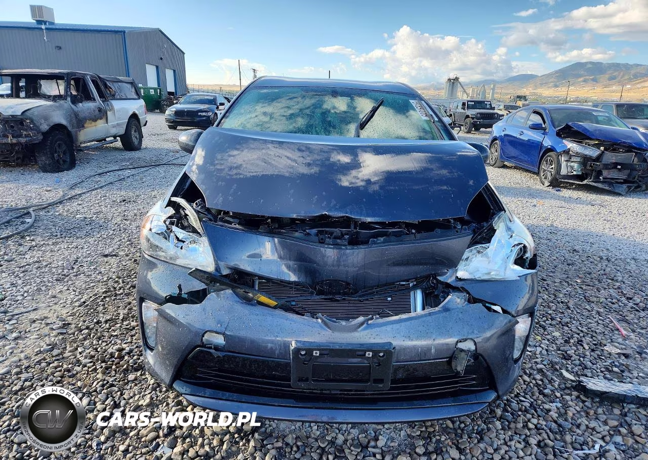 2015 Toyota Prius Four VIN:JTDKN3DU5F1884657 - 5