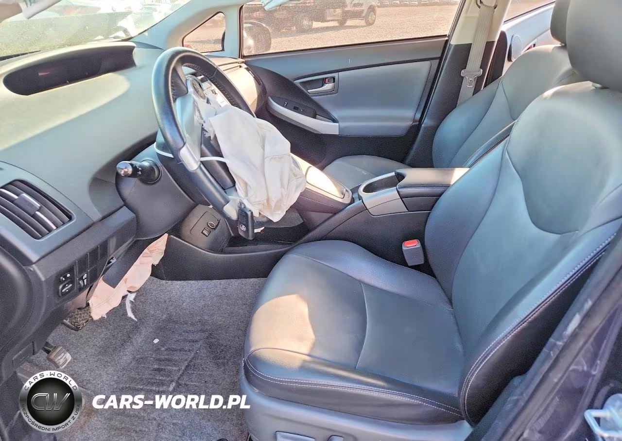 2015 Toyota Prius Four VIN:JTDKN3DU5F1884657 - 7