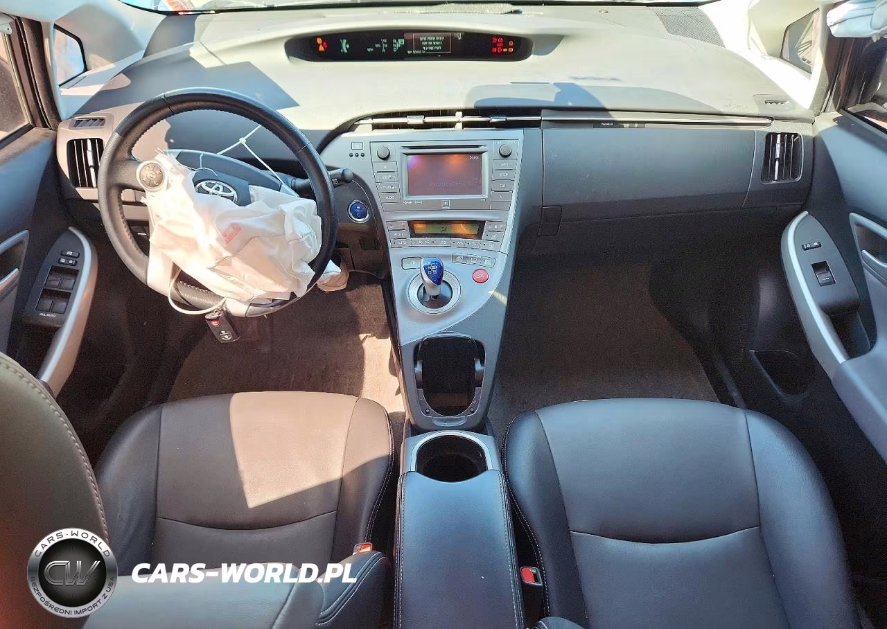 2015 Toyota Prius Four VIN:JTDKN3DU5F1884657 - 8