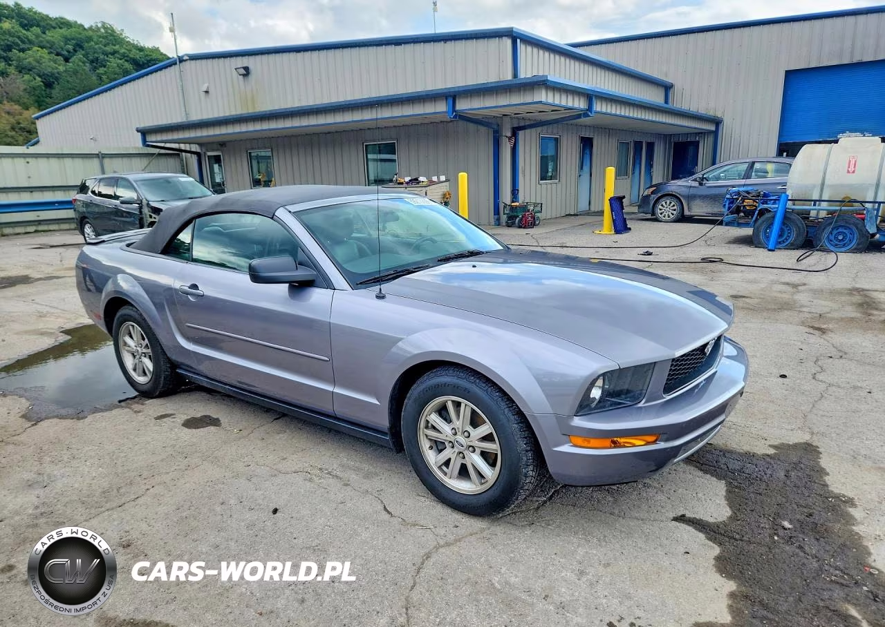 2007 Ford Mustang VIN:1ZVFT84N575260605 - 4