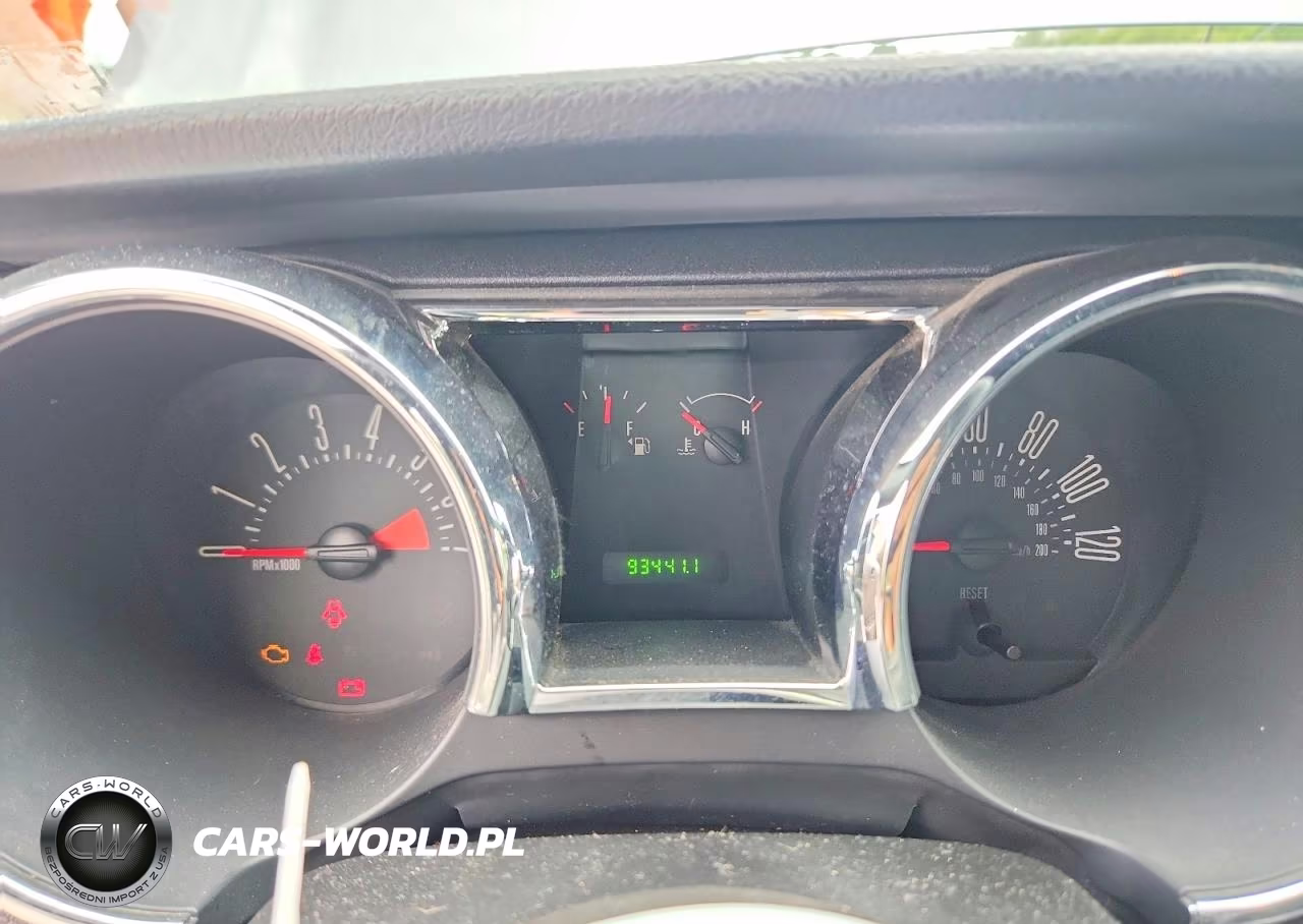 2007 Ford Mustang VIN:1ZVFT84N575260605 - 9