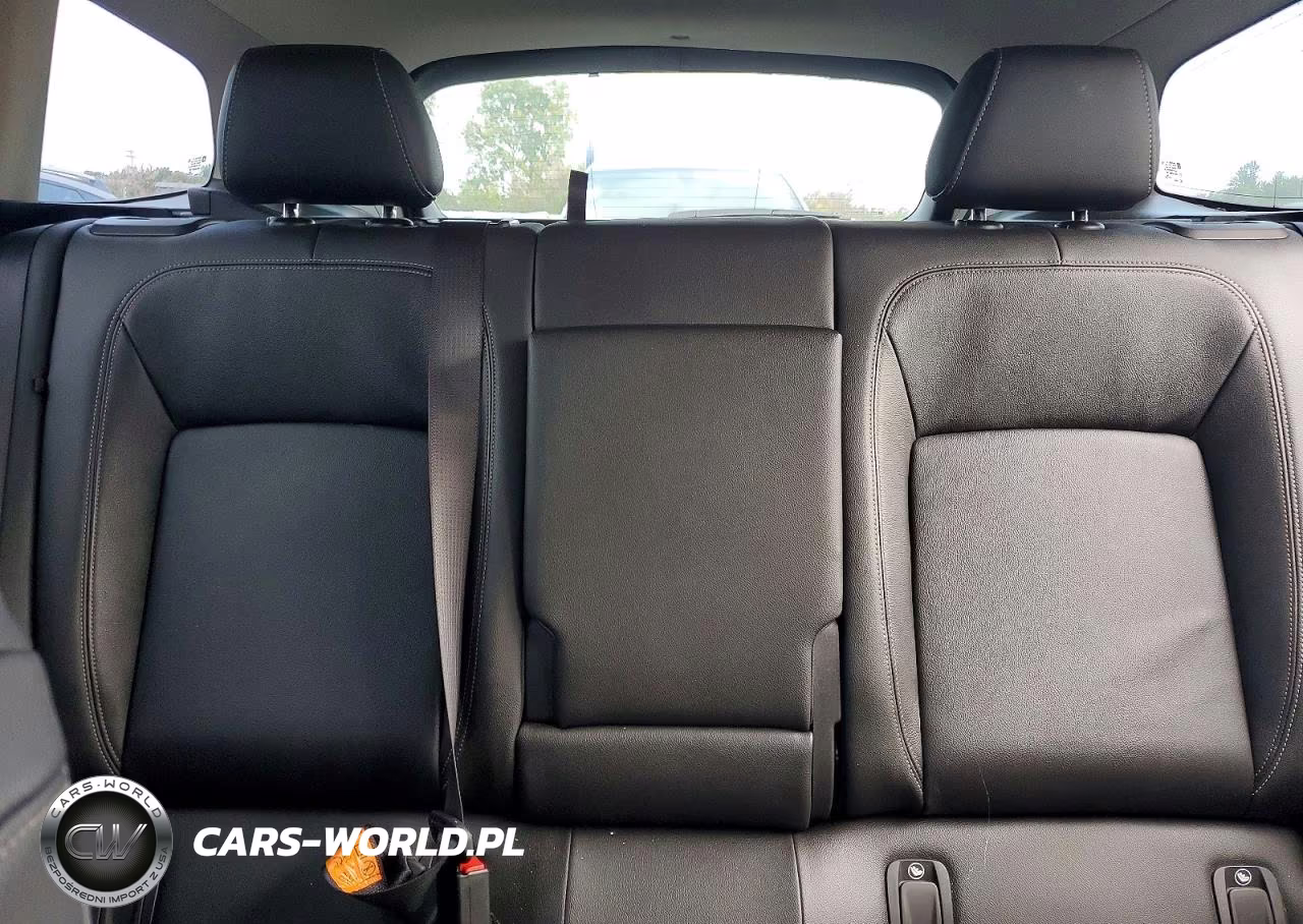 2019 Buick Regal Tourx Essence VIN:W04GV8SX0K1033399 - 10