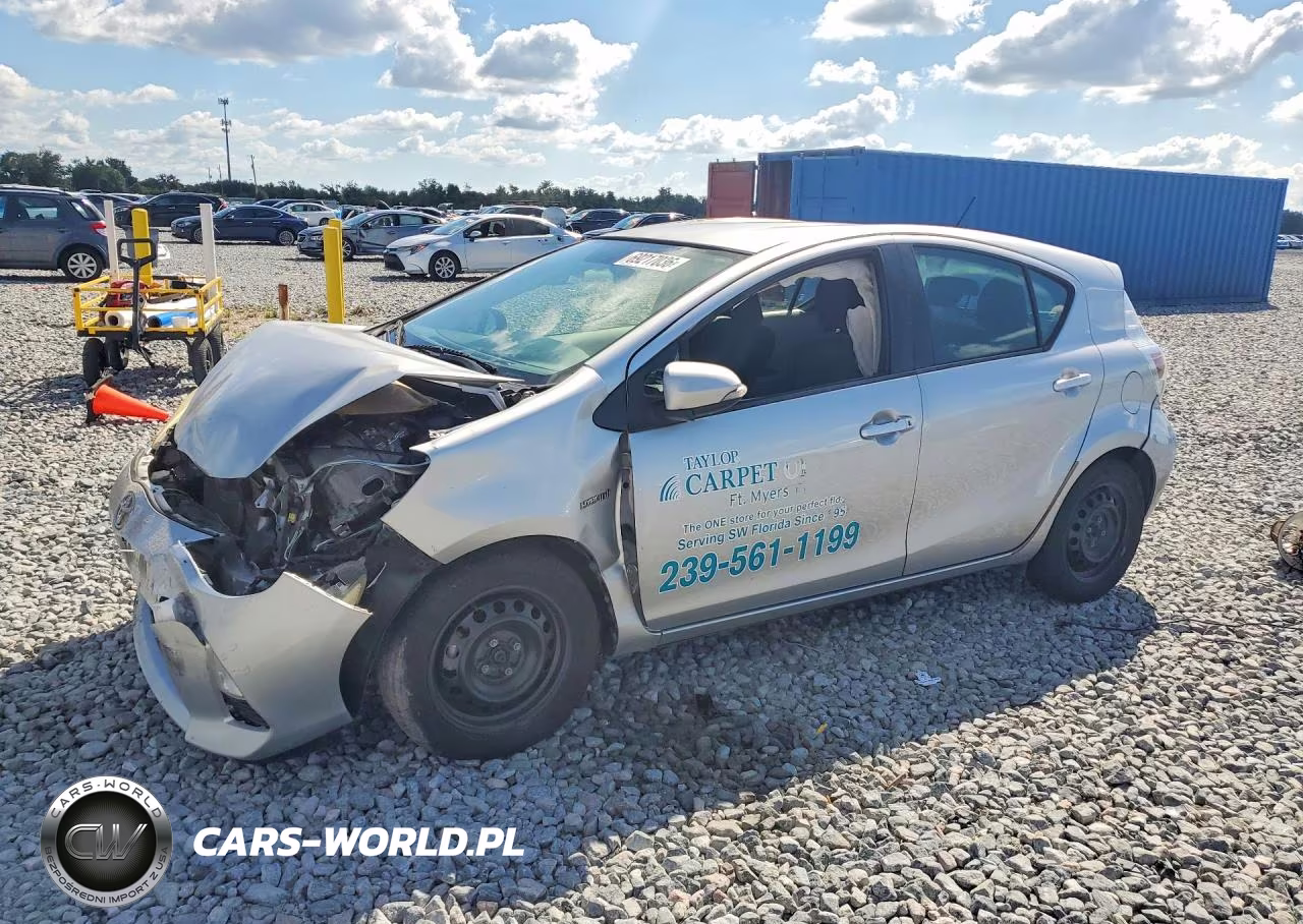 2013 Toyota Prius C Two – zdjęcie 1 z 12