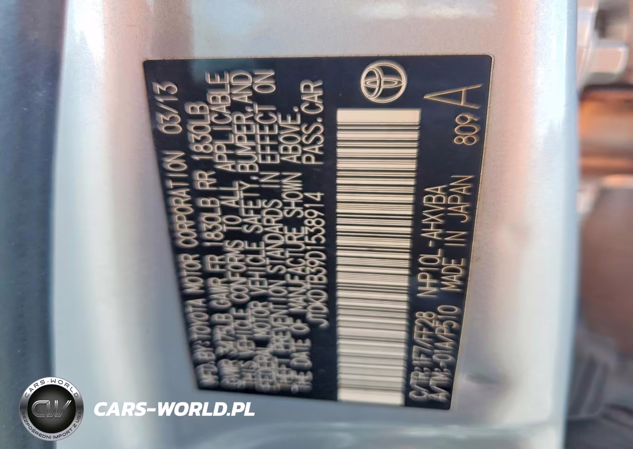 2013 Toyota Prius C Two VIN:JTDKDTB39D1538914 - 12