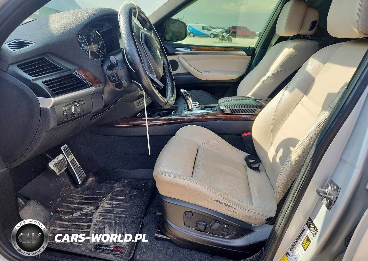 2012 BMW X5 xDrive35I VIN:5UXZV4C51CL989483 - 8
