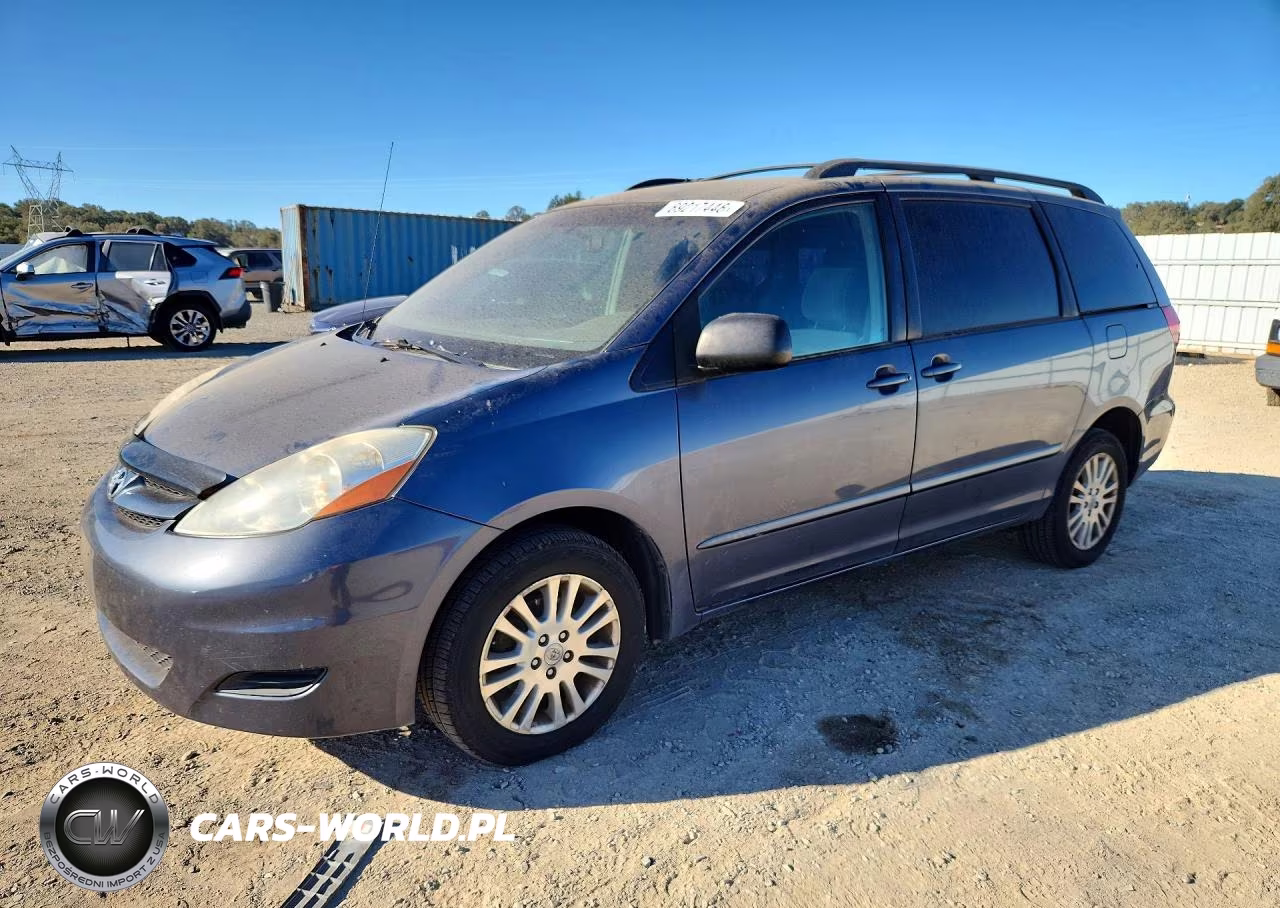 2010 Toyota Sienna Le