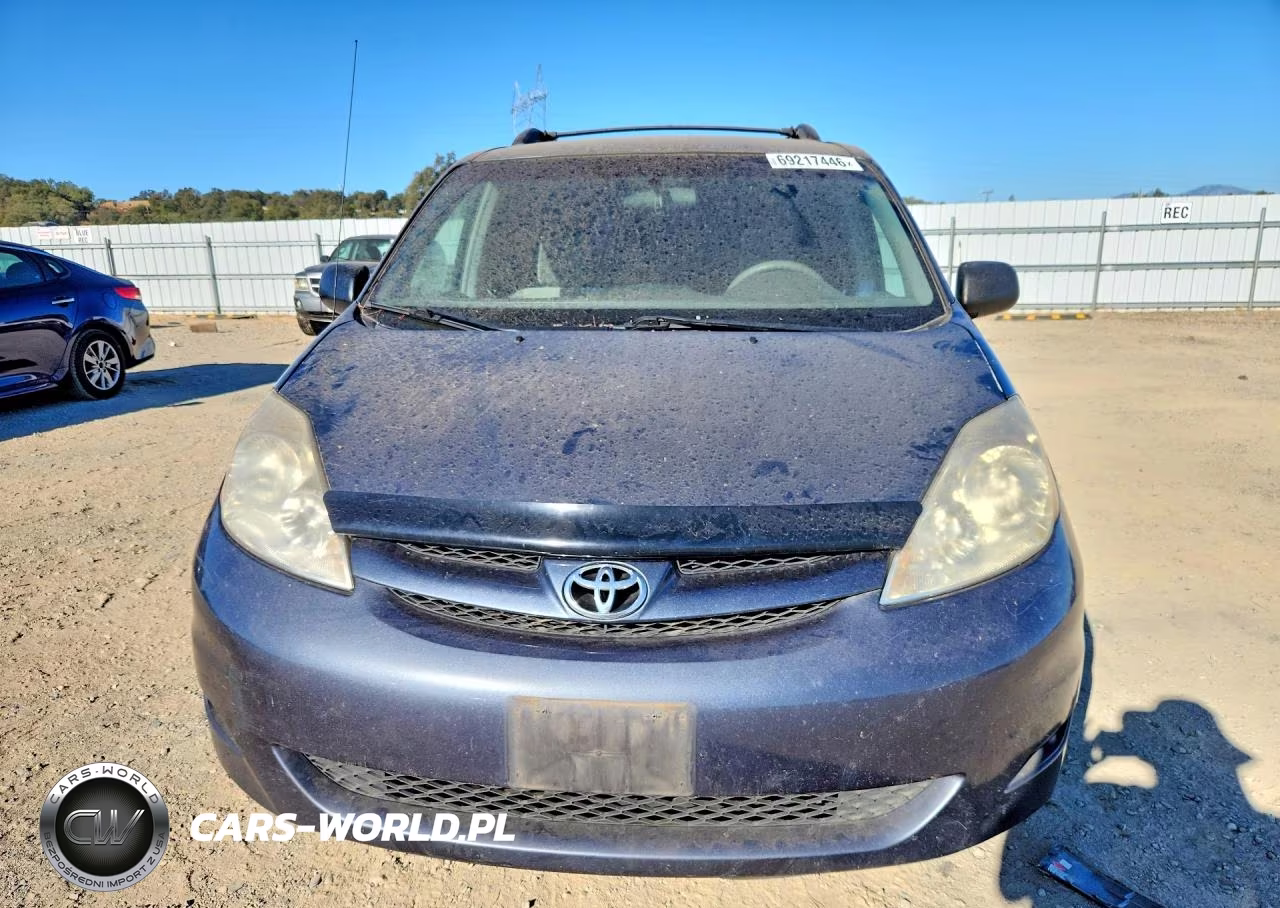 2010 Toyota Sienna Le VIN:5TDJK4CC5AS029424 - 5