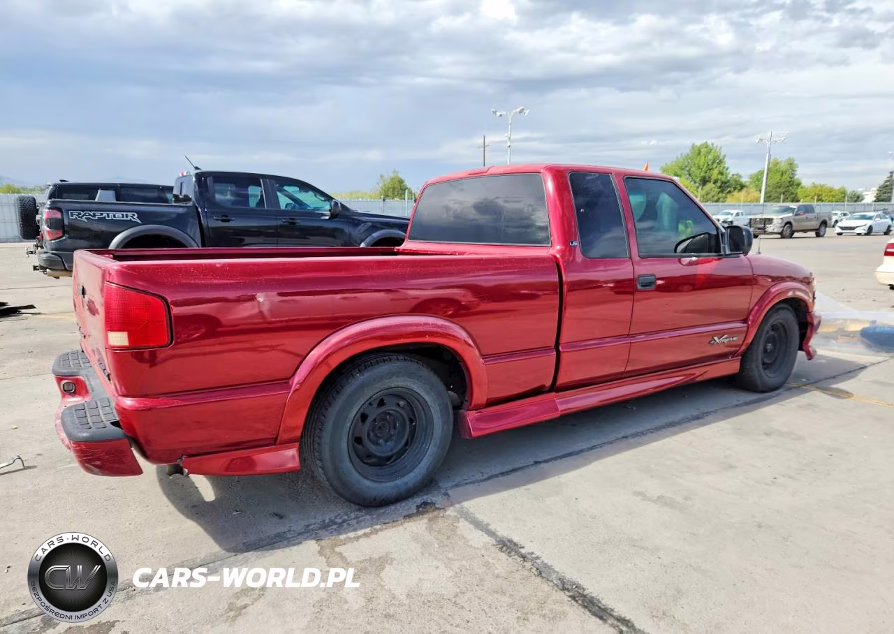 2003 Chevrolet S Truck S10 VIN:1GCCS19X338277888 - 3