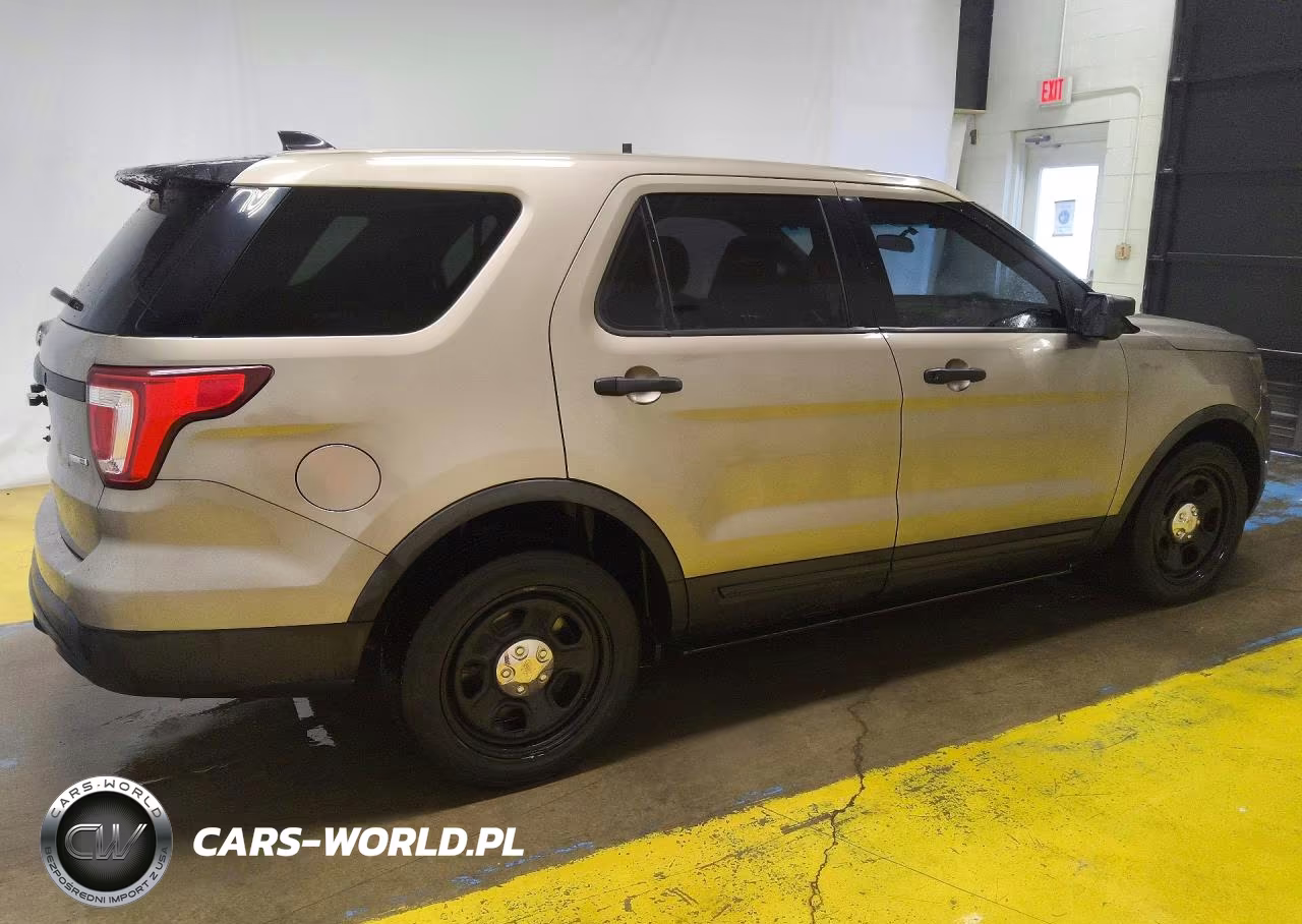 2017 Ford Explorer Police Interceptor VIN:1FM5K8AR3HGB64840 - 3