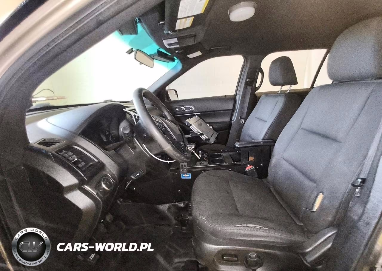 2017 Ford Explorer Police Interceptor VIN:1FM5K8AR3HGB64840 - 7