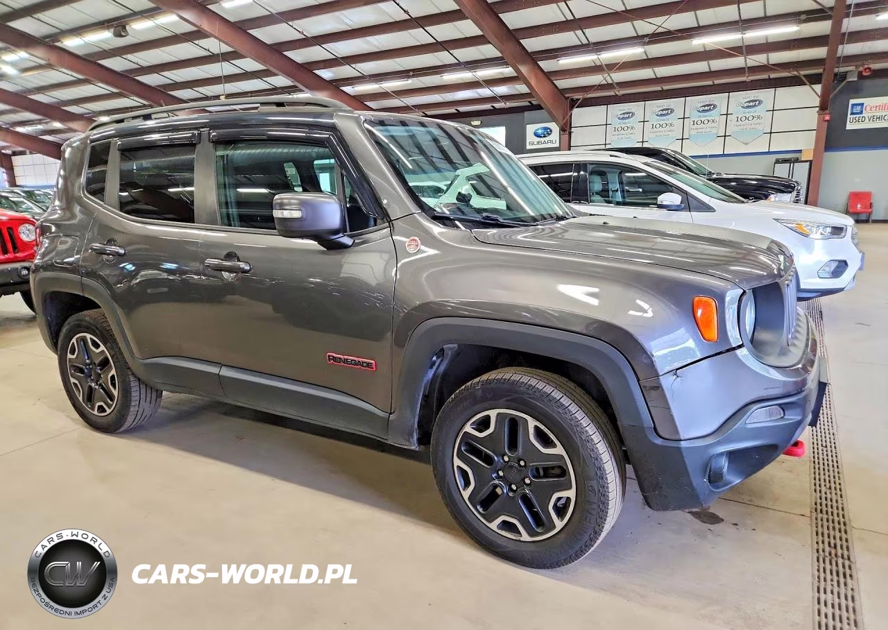2017 Jeep Renegade Trailhawk VIN:ZACCJBCB6HPE57162 - 4